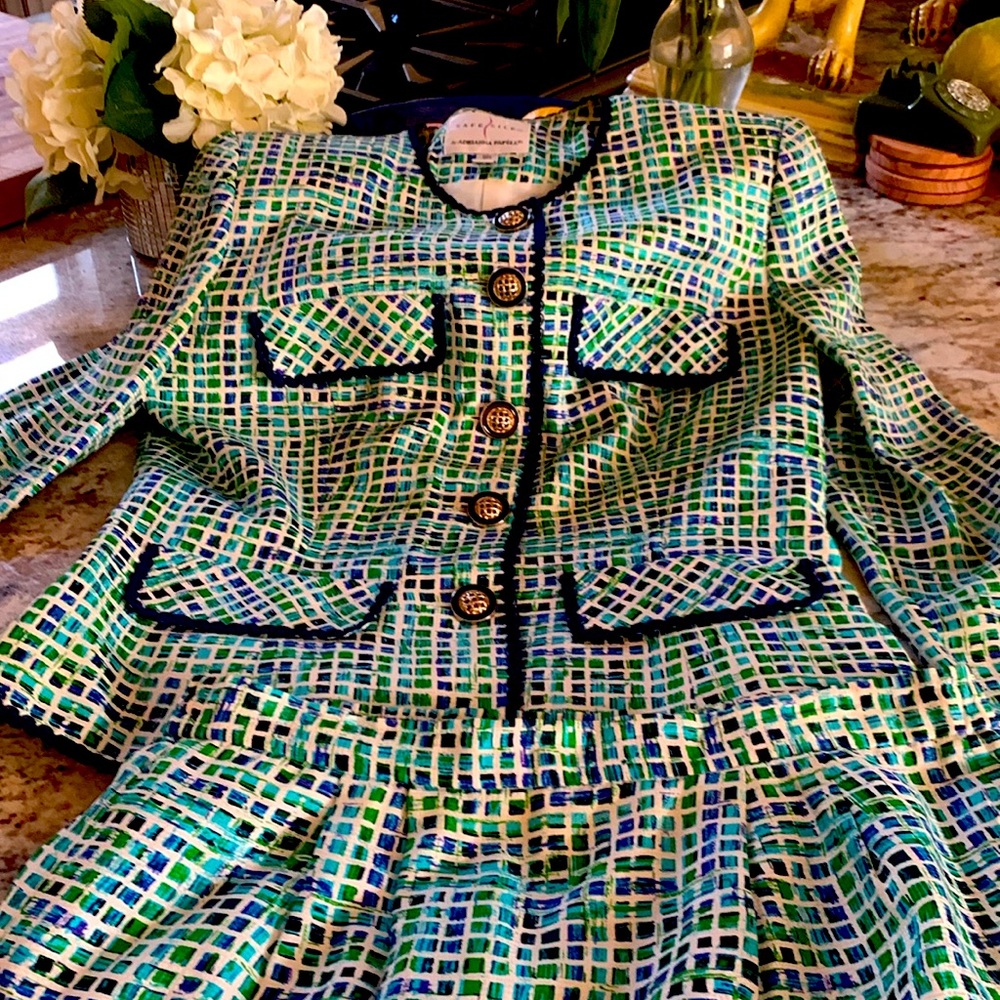 Safe silk by Adrianna Papell 100 silk